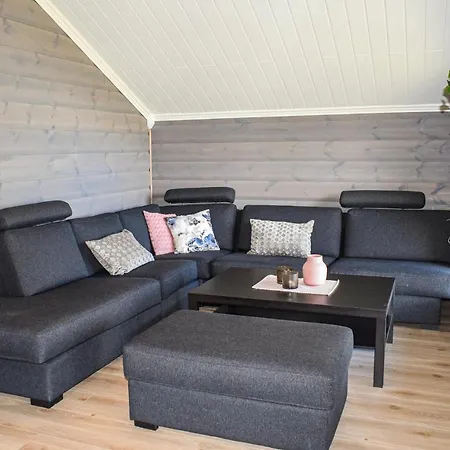 Lovely In With Kitchen Holiday home